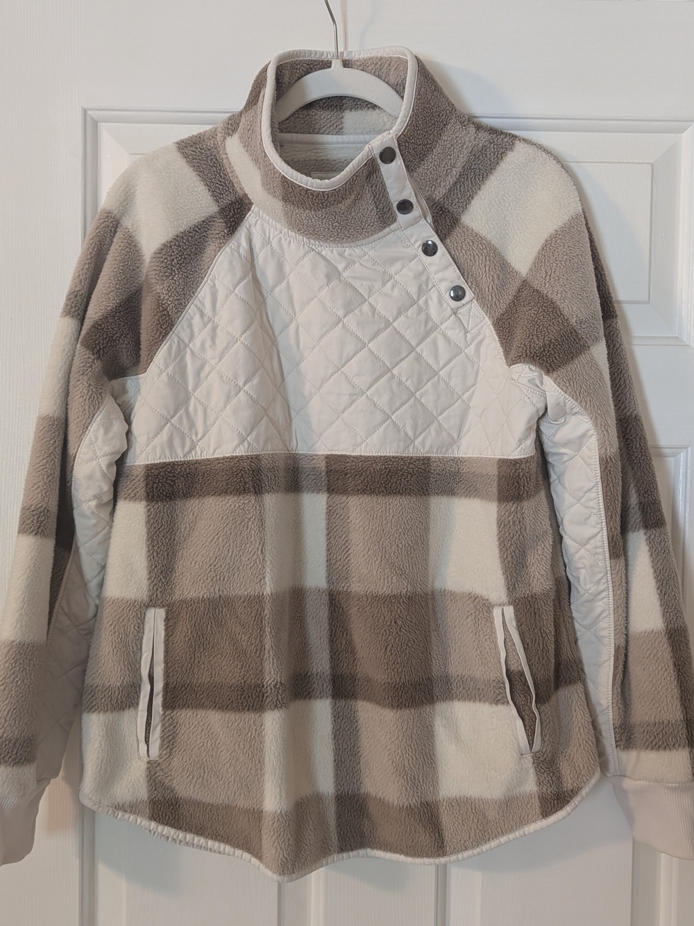 Abercrombie & Fitch Quilted Cowl Pullover - Cream & Brown Plaid
